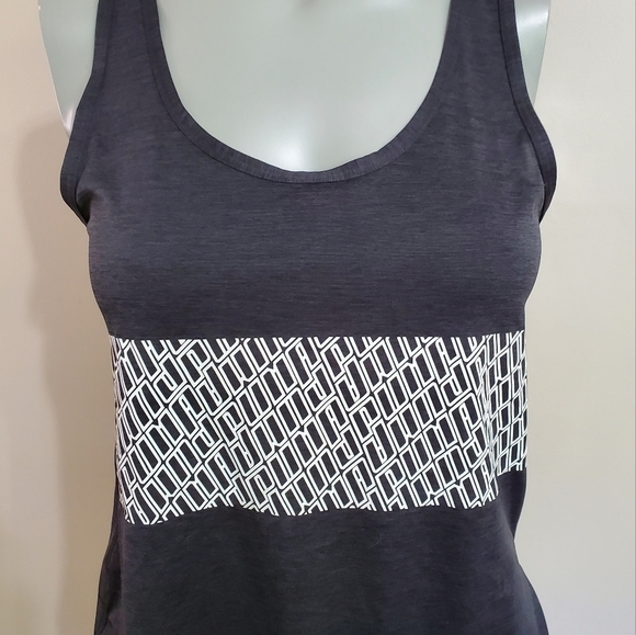 3/$30 ❤️ Puma Size XS Black Asymmetrical Hem Tank Top - Picture 4 of 15